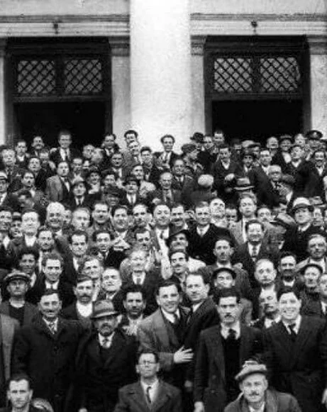 1918